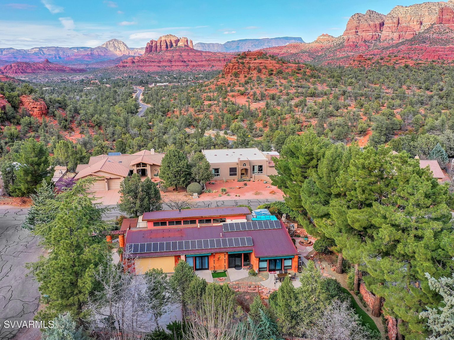 425 Montazona Trl Sedona, AZ 86351 - Thumbnail 3