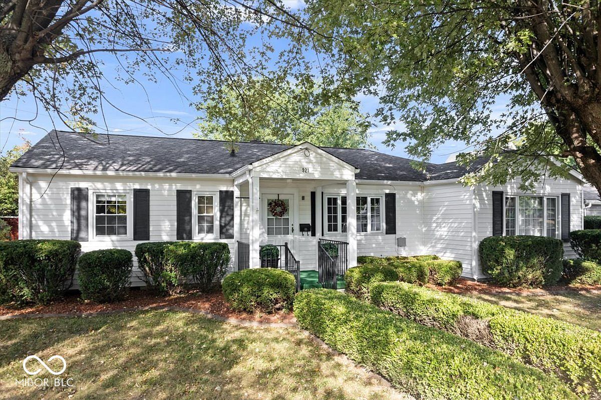 921 N Willow St Rushville, IN 46173 - Thumbnail 3