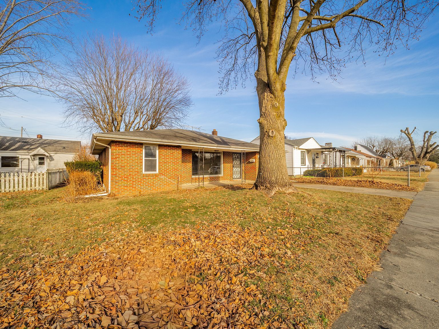 208 Elva St Anderson, IN 46013 - Thumbnail 3