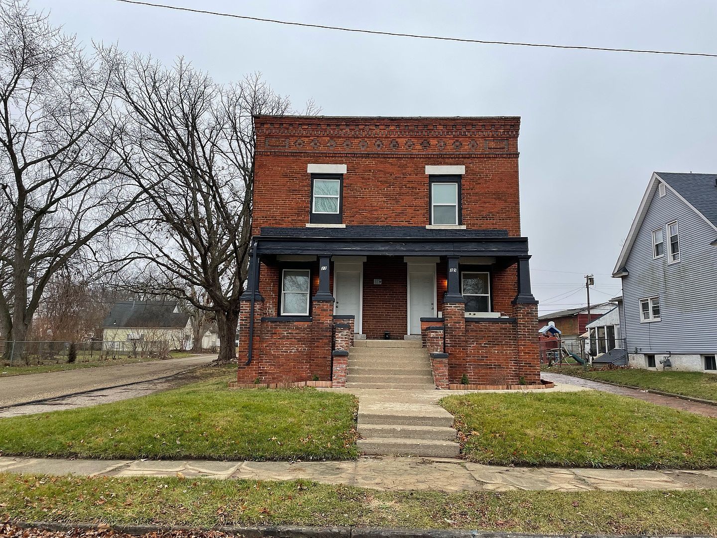 25 N Alexander St Danville, IL 61832 - Thumbnail 3