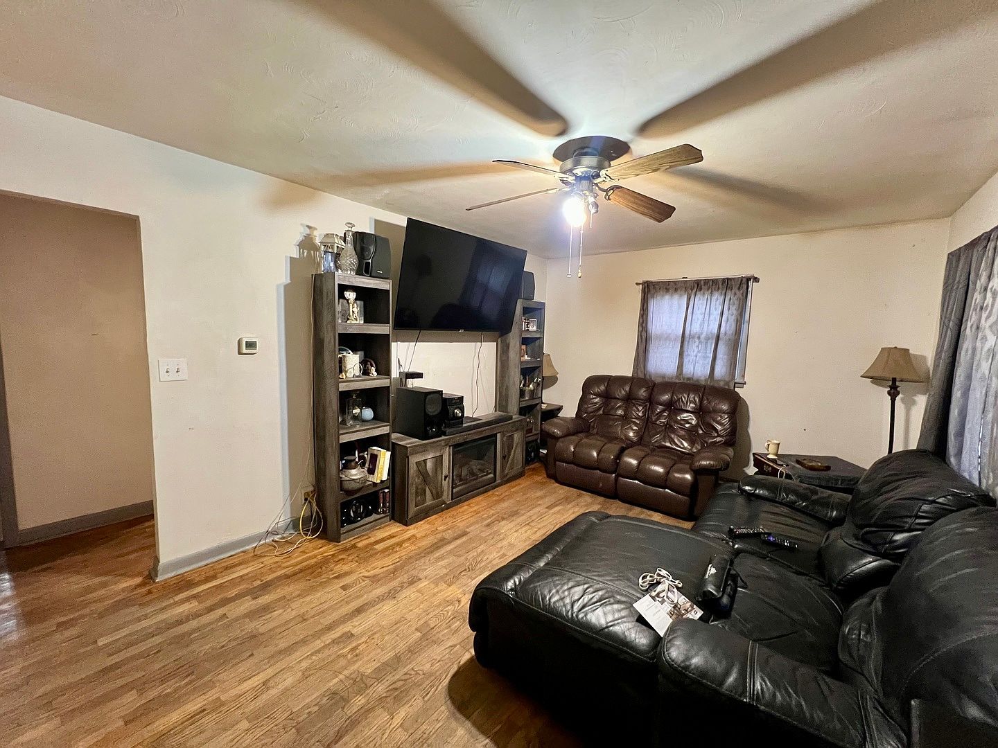 533 N Champaign St Bement, IL 61813 - Thumbnail 3