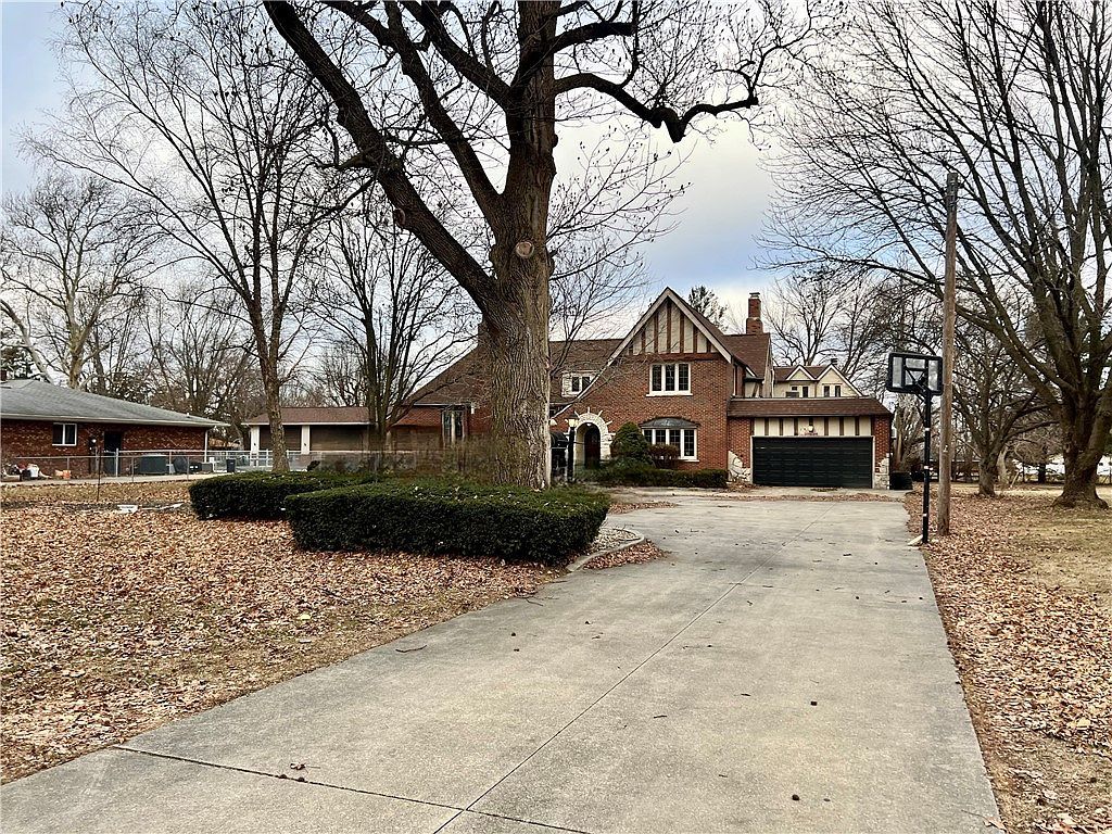 3816 Western Ave Mattoon, IL 61938 - Thumbnail 3