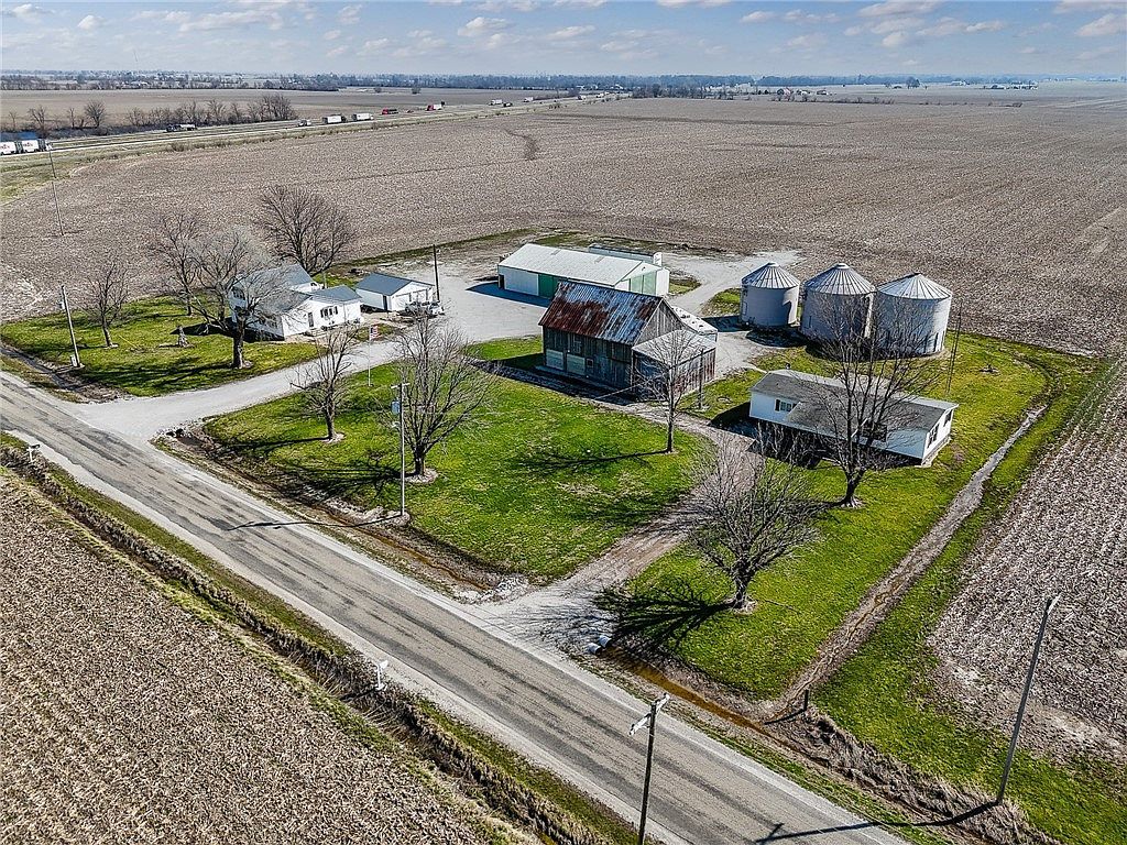 7634 N 1st St Altamont, IL 62411 - Thumbnail 3