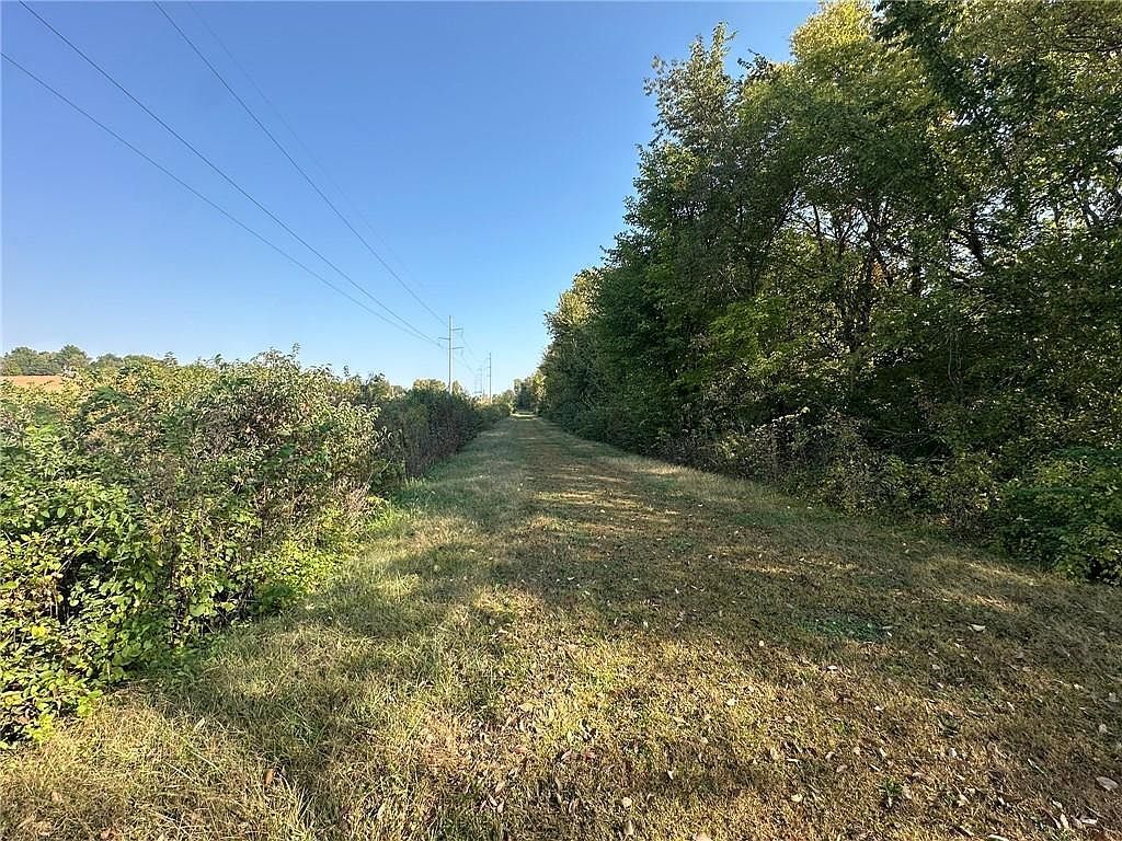 County Road 438 Saint Joseph, MO 64505 - Thumbnail 3