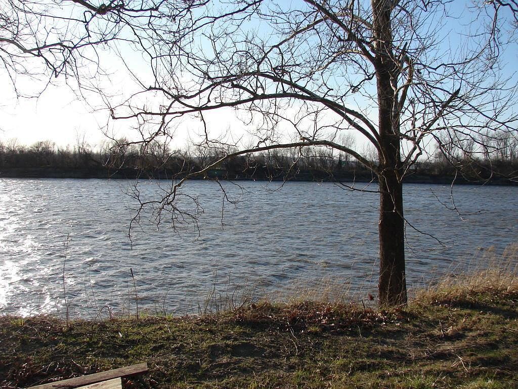 1509 W Broadway St St Joseph, MO 64505 - Thumbnail 3