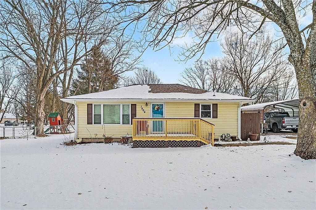 1404 N Howenstein Ave Cameron, MO 64429 - Thumbnail 3