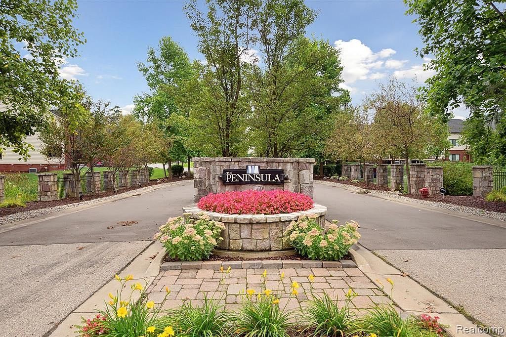 3616 Bay Harbor Dr Brighton, MI 48114 - Thumbnail 3