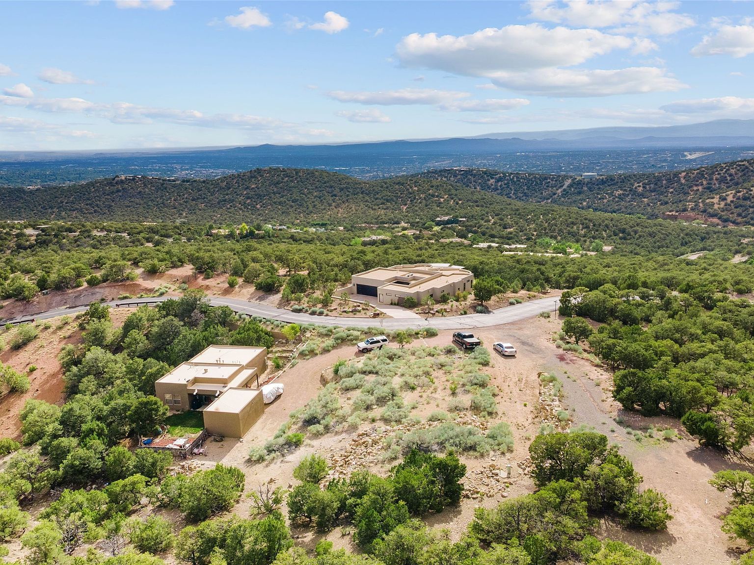 2504 Camino Sarita Santa Fe, NM 87501 - Thumbnail 3