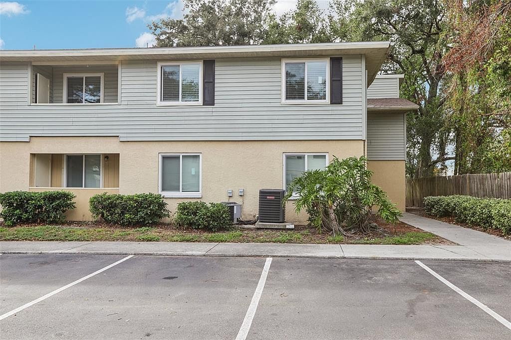 230 Thorn Tree Pl #230 Brandon, FL 33510 - Thumbnail 3