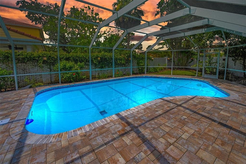 409 S Barbara Ln Tampa, FL 33609 - Thumbnail 3