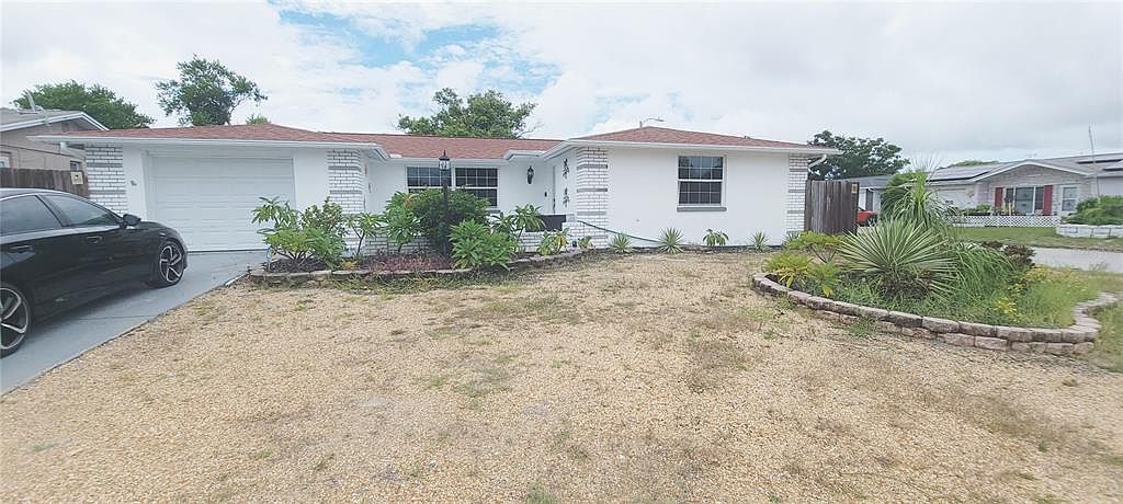 11241 Linden Ln Port Richey, FL 34668 - Thumbnail 3