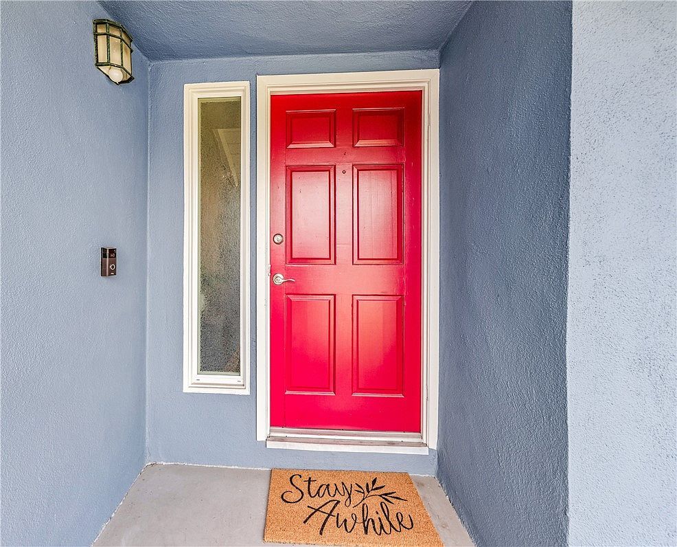 11631 New Zealand St Cypress, CA 90630 - Thumbnail 3