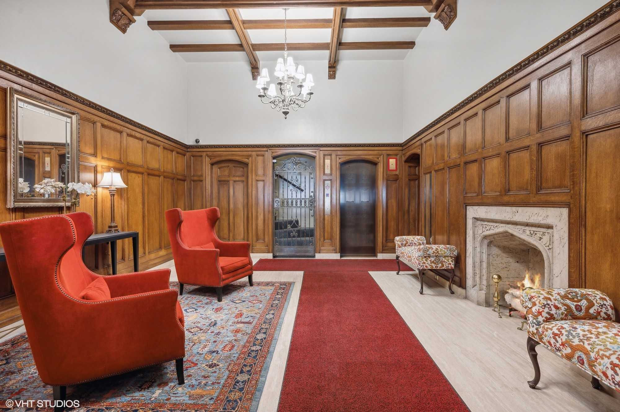 2920 N Commonwealth Ave unit 12a, Chicago, IL 60657, USA - Thumbnail 3