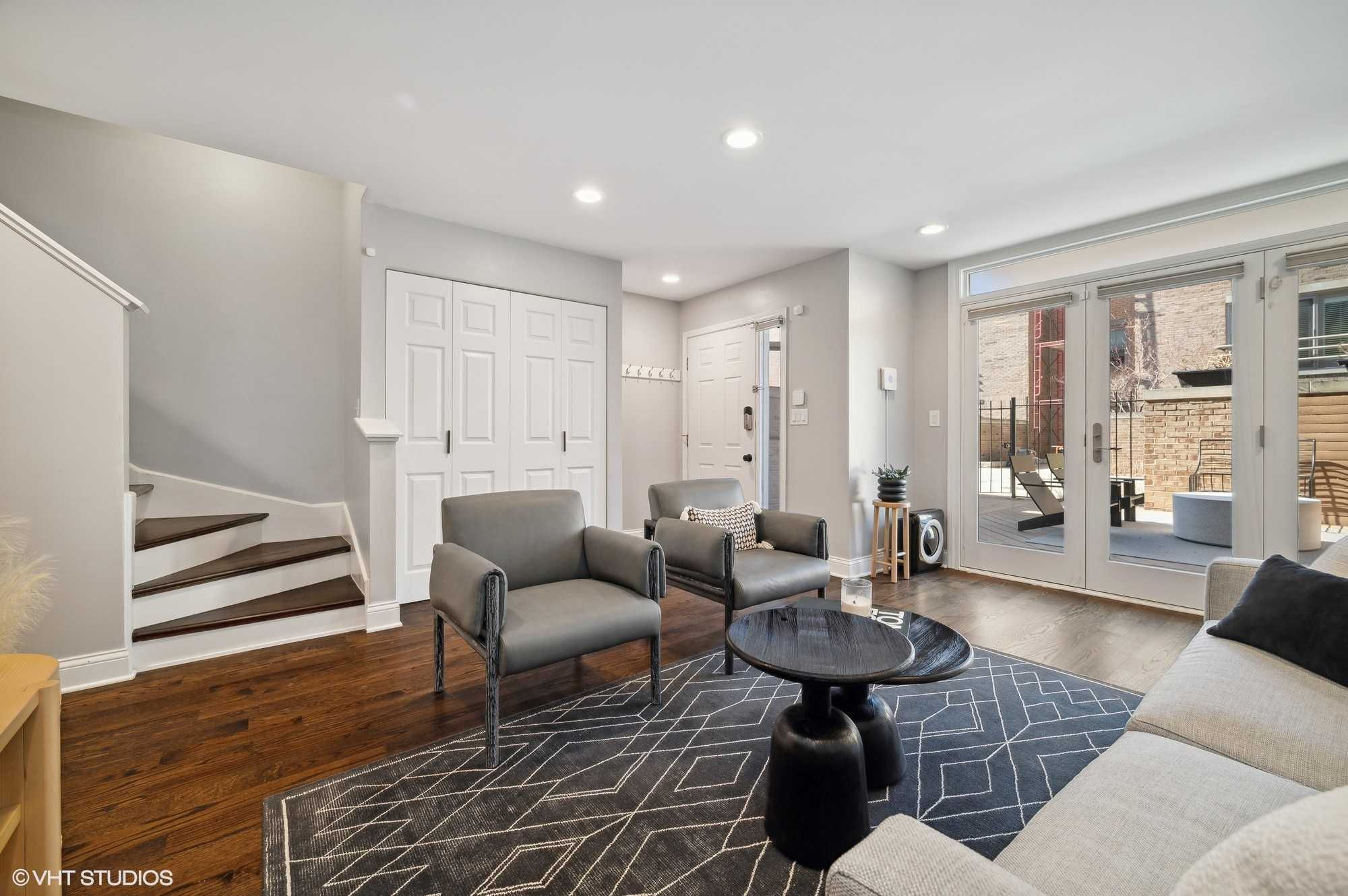 2343 North Wayne Avenue, Chicago, IL, USA, 60614 - Thumbnail 3