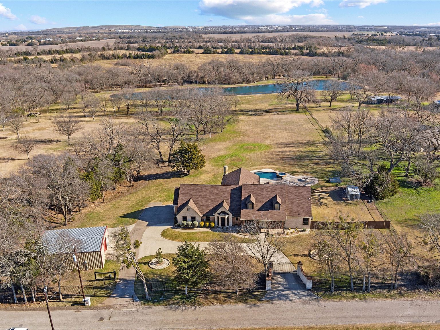 1546 Bluff Springs Rd Ferris, TX 75125 - Thumbnail 3