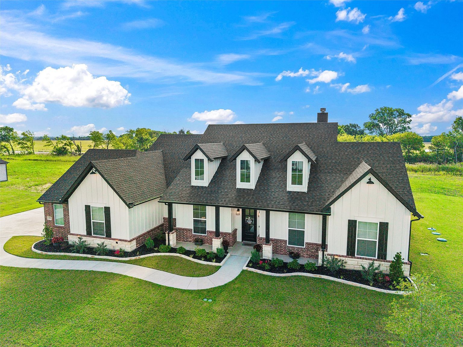 133 Aiden Dr Waxahachie, TX 75165 - Thumbnail 3