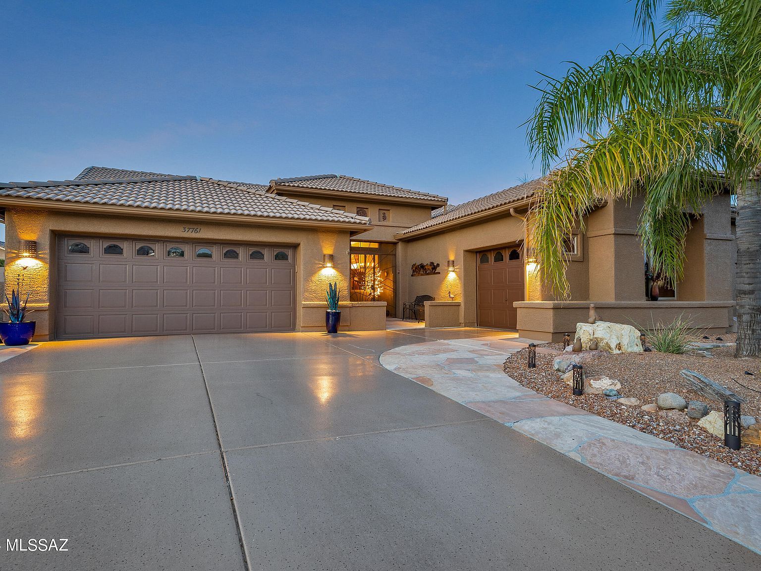 37761 S Hill Side Dr Tucson, AZ 85739 - Thumbnail 3