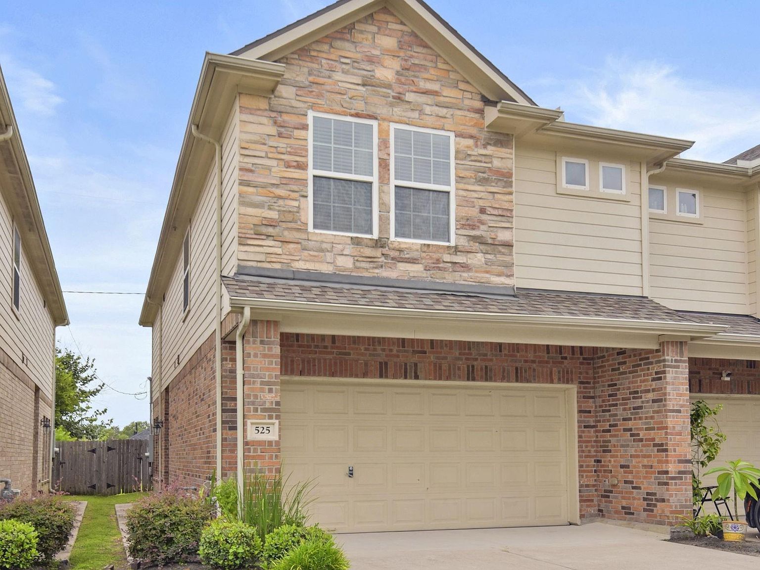 525 N 1st St La Porte, TX 77571 - Thumbnail 3