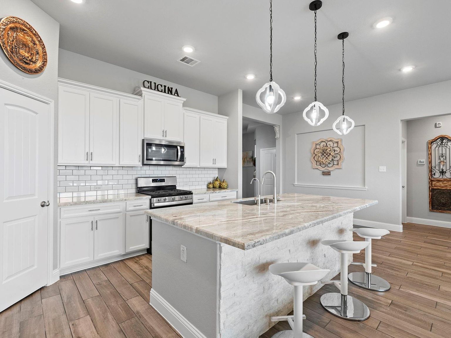 419 Barrios Bay Ln La Porte, TX 77571 - Thumbnail 3