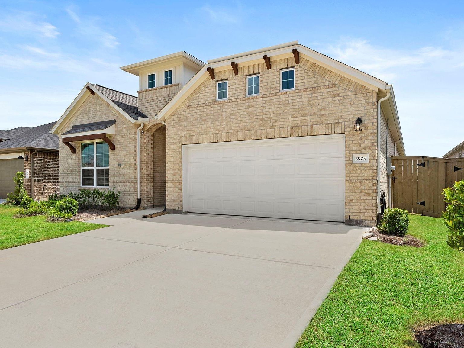 3909 Sterling Springs Ln, League City, TX, 77573 - Thumbnail 3