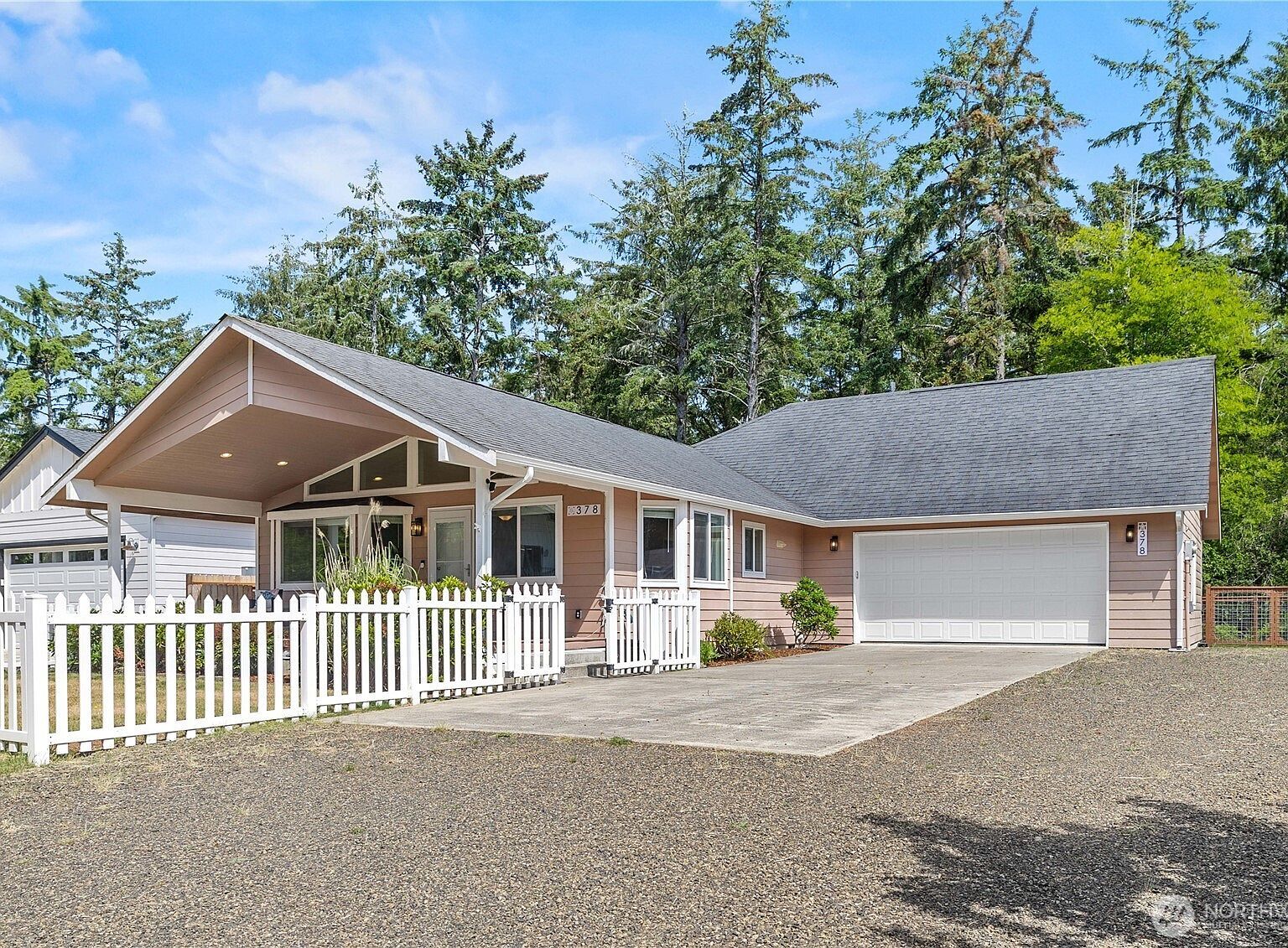 378 Eridani Loop SE Ocean Shores, WA 98569 - Thumbnail 3