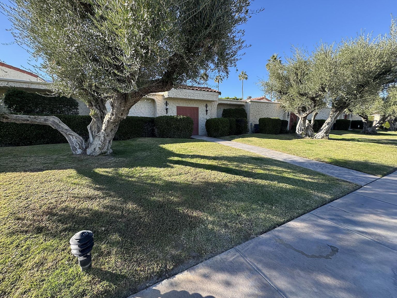 1833 S Araby Dr Palm Springs, CA 92264 - Thumbnail 3