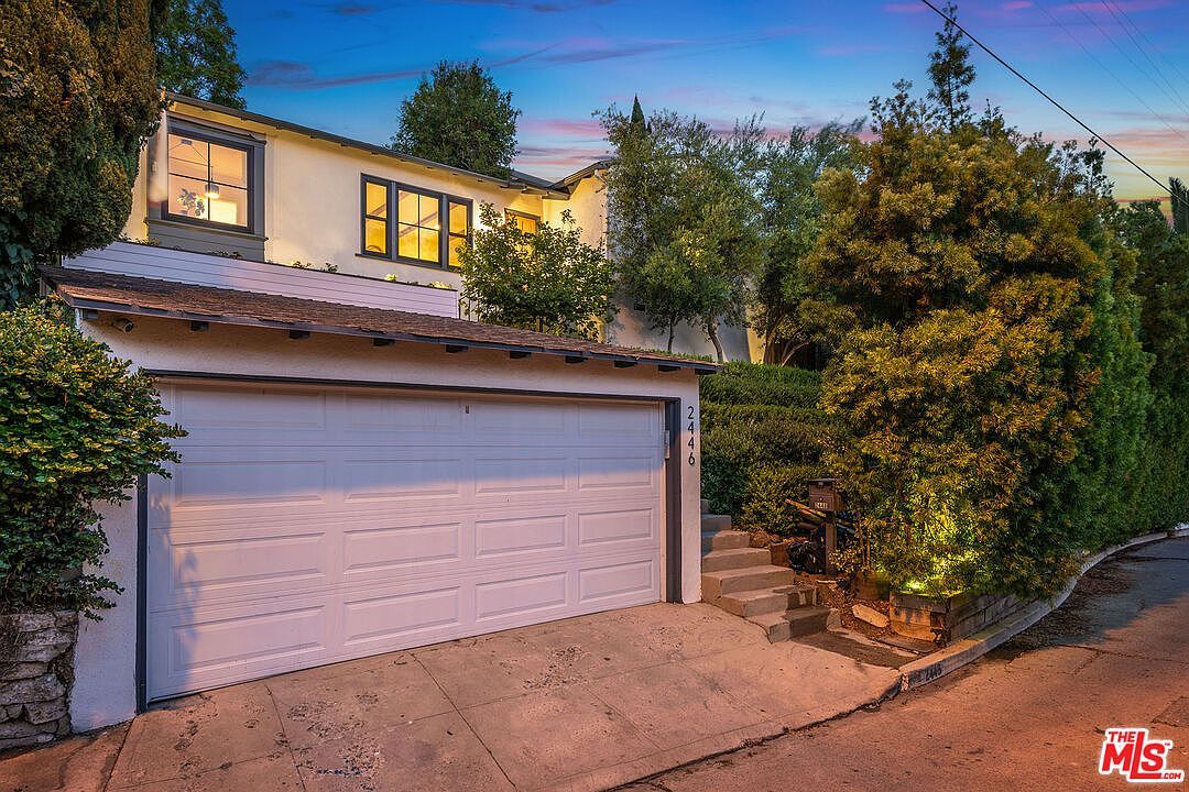 2446 Cheremoya Ave Los Angeles, CA 90068 - Thumbnail 3