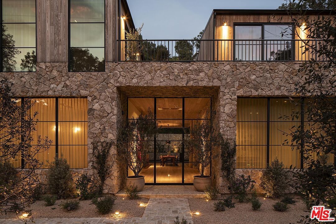 3274 Oakdell Rd Studio City, CA 91604 - Thumbnail 3