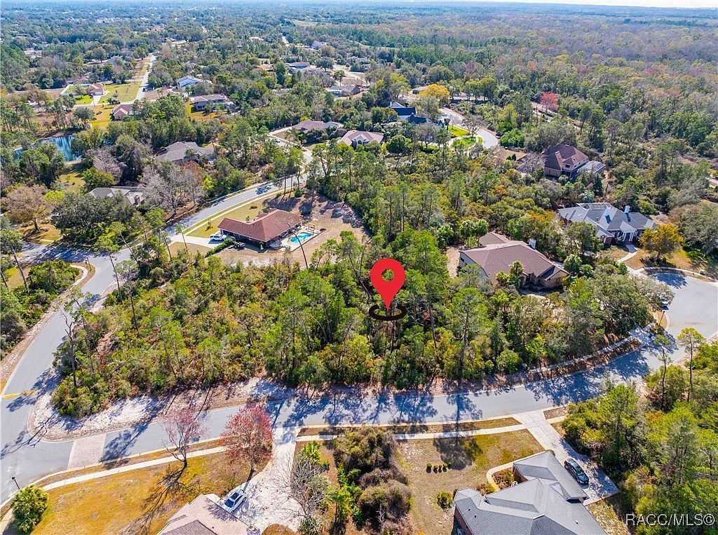 7262 Hidden Cove Ct Weeki Wachee, FL 34607 - Thumbnail 3