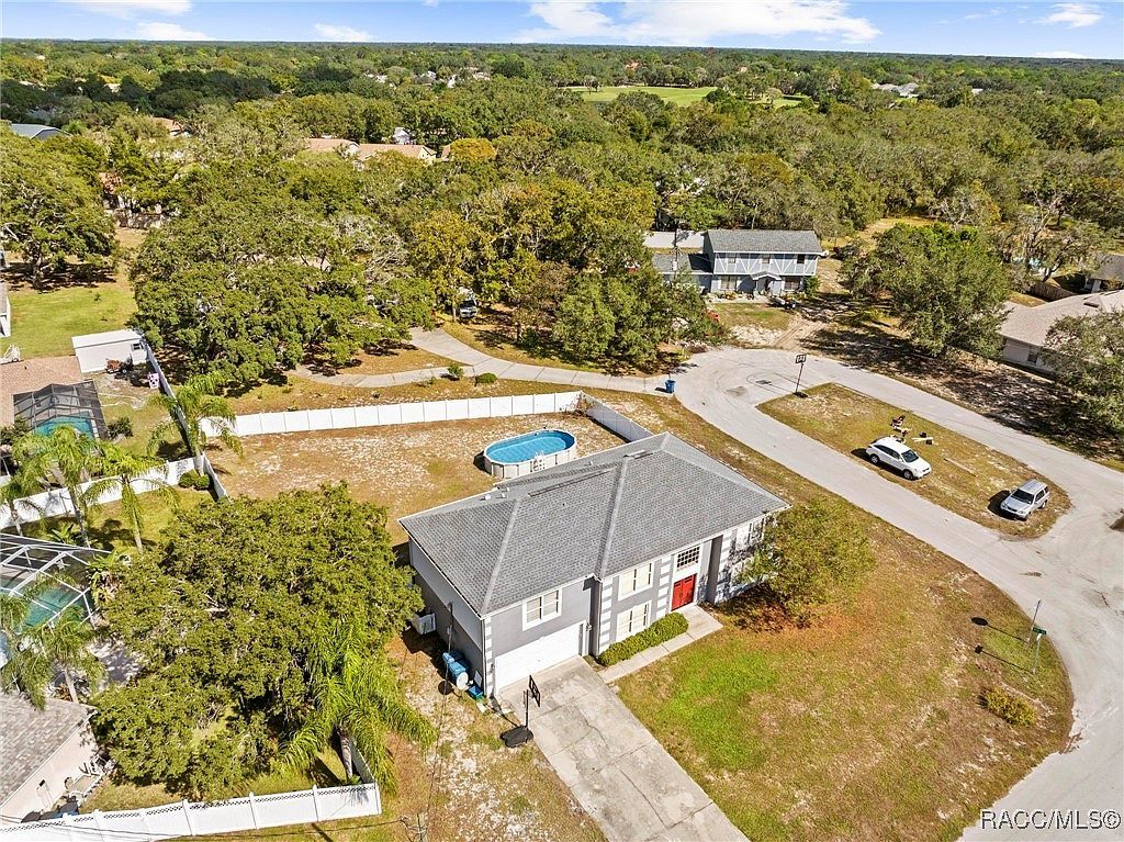 7319 Lagoon Rd Spring Hill, FL 34606 - Thumbnail 3