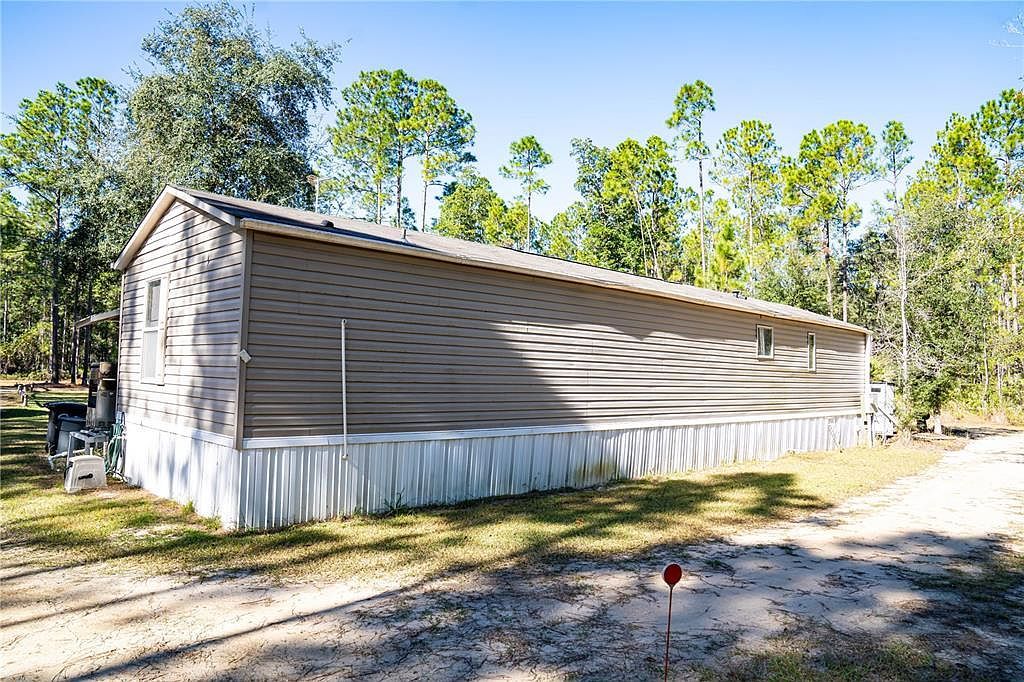 132 Nutmeg Trl Interlachen, FL 32148 - Thumbnail 3