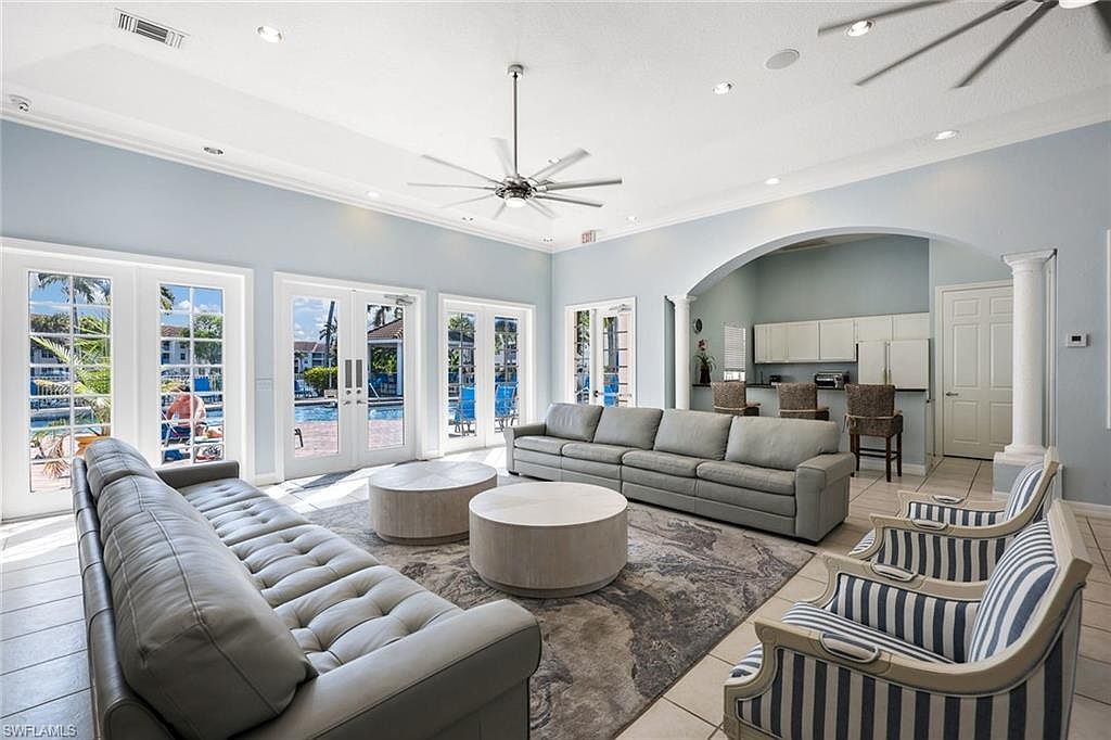 4645 Saint Croix Ln APT 1335 Naples, FL 34109 - Thumbnail 3