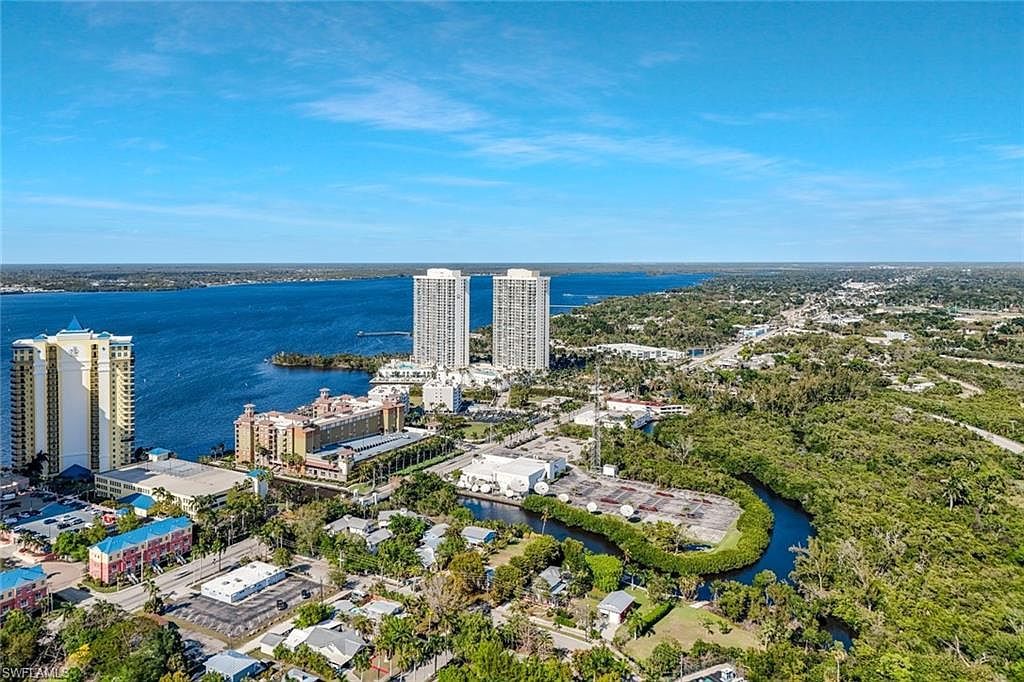 2825 Palm Beach Blvd APT 316 Fort Myers, FL 33916 - Thumbnail 3