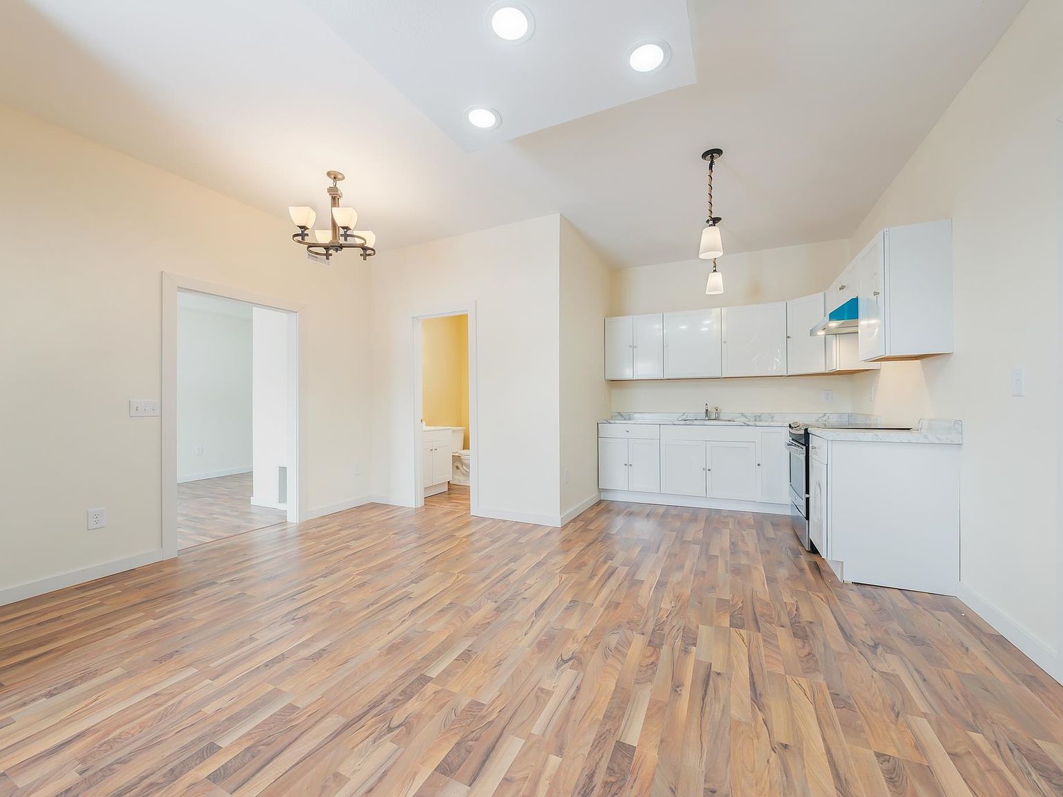 161 S Johnson St Berlin, WI 54923 - Thumbnail 3