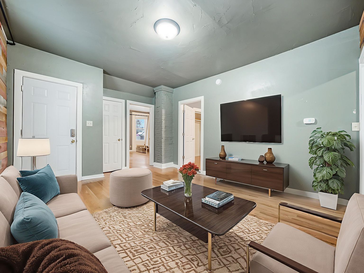 1333 Reed Ave Oshkosh, WI 54901 - Thumbnail 3