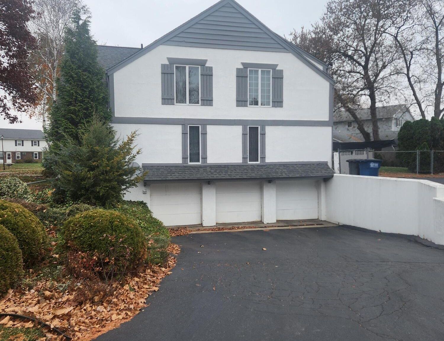 2317 Rockspring Rd #104 Toledo, OH 43614 - Thumbnail 3