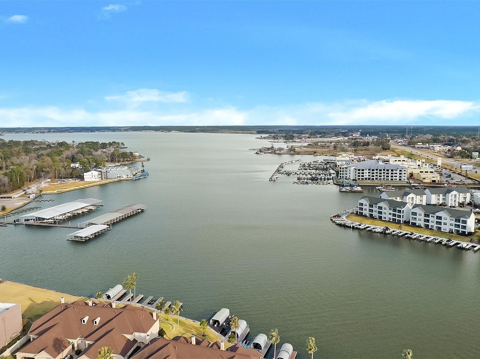 15637 Marina Dr Unit 9 Montgomery, TX 77356 - Thumbnail 3