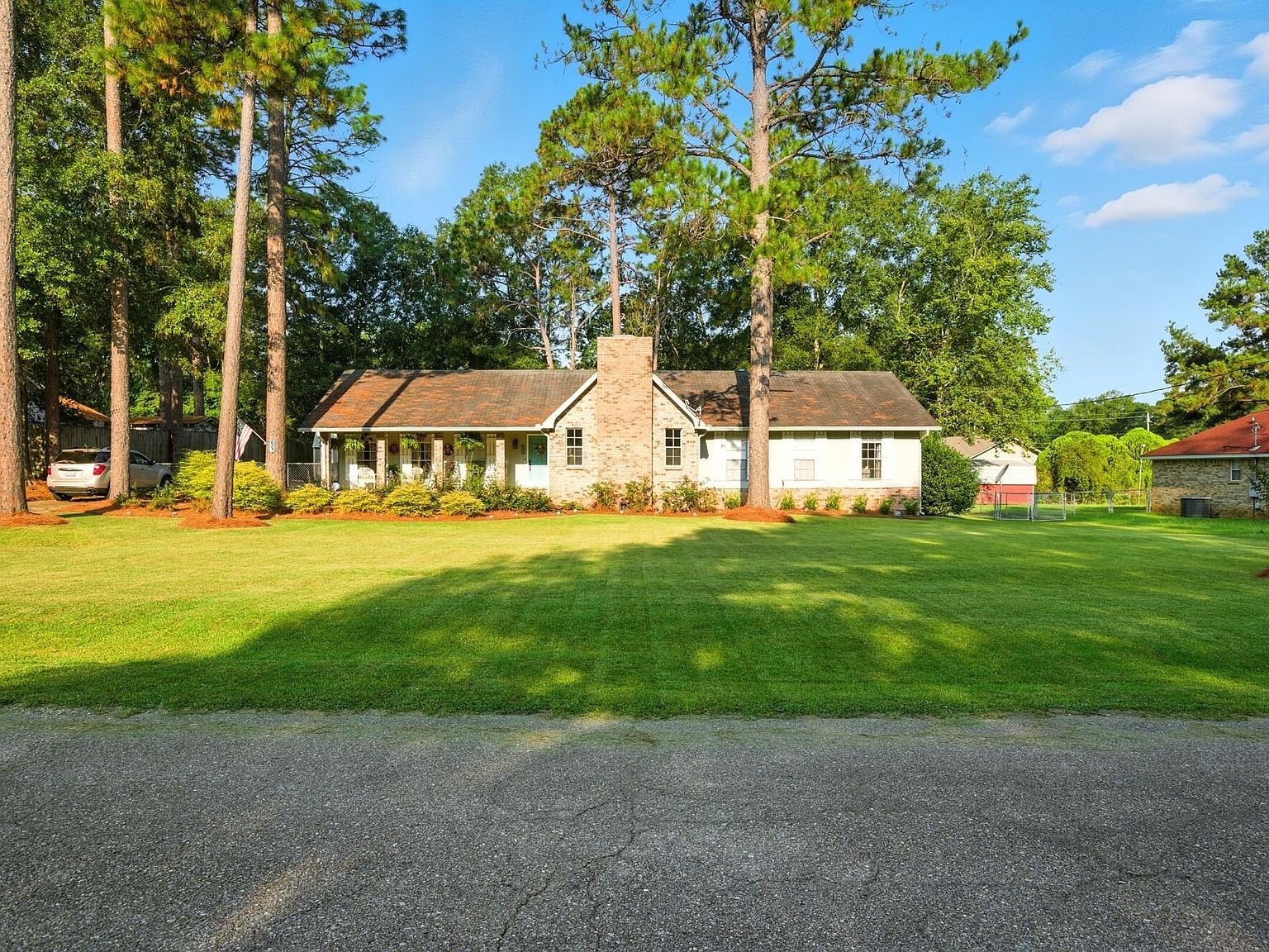 603 Maplewood Dr Hattiesburg, MS 39402 - Thumbnail 3