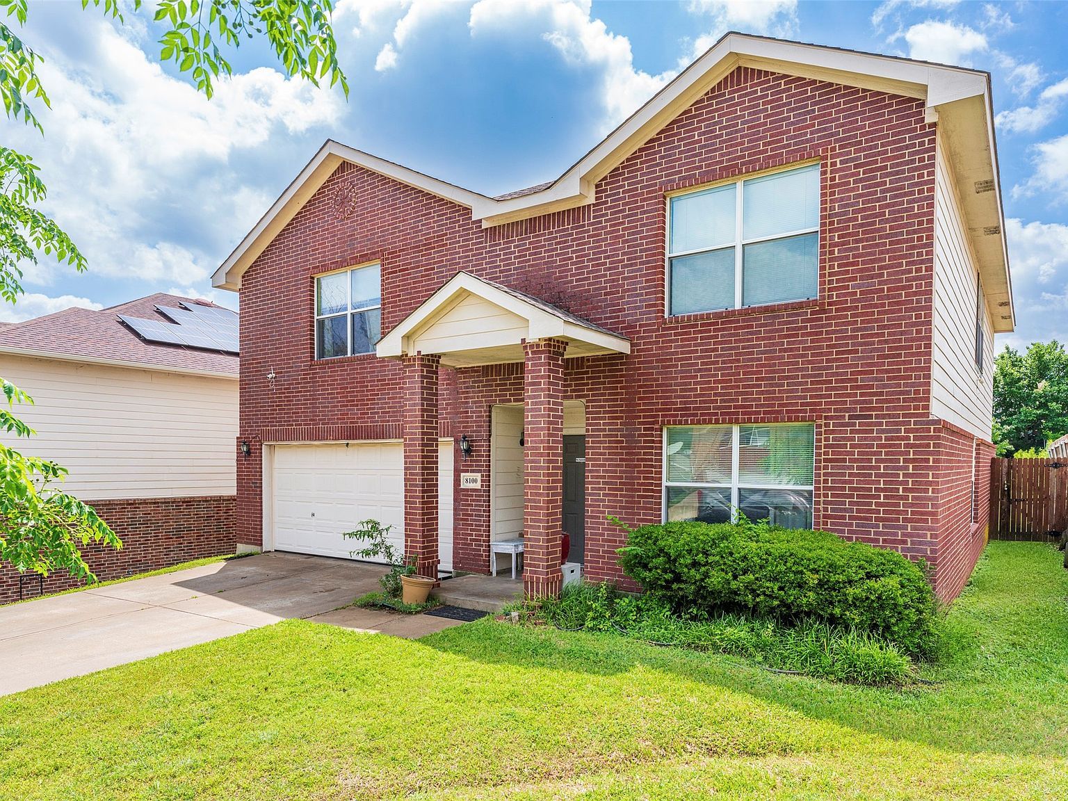 8100 Colbi Ln Fort Worth, TX 76120 - Thumbnail 3