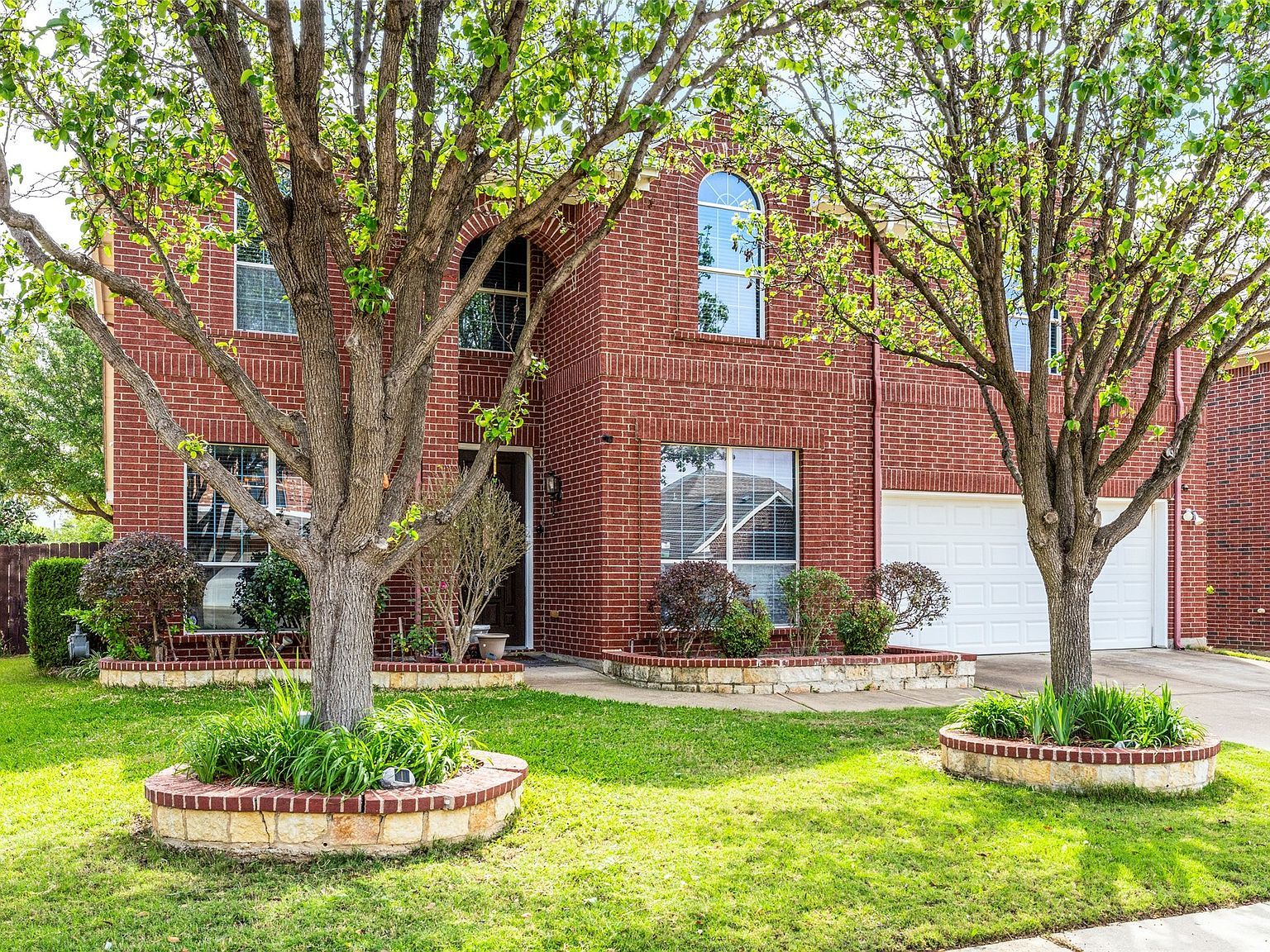 4924 Marsh Harrier Ave Grand Prairie, TX 75052 - Thumbnail 3