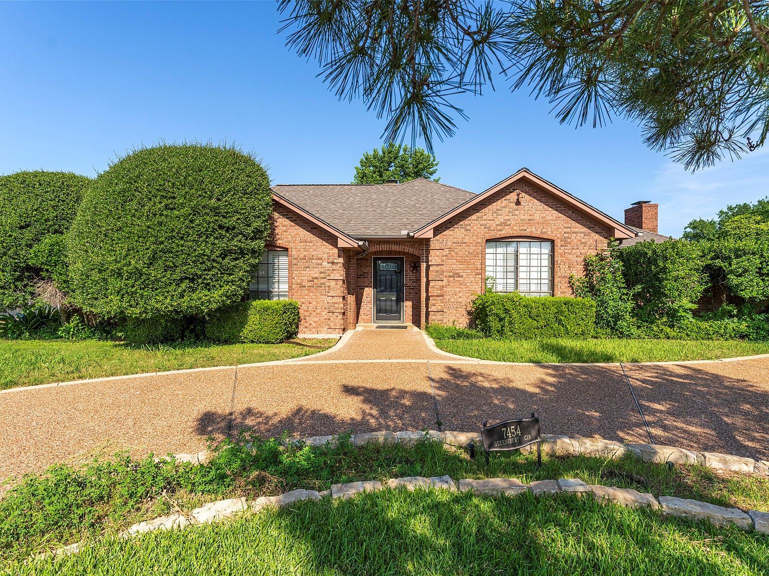 7454 Queensbury Cir Fort Worth, TX 76133 - Thumbnail 3
