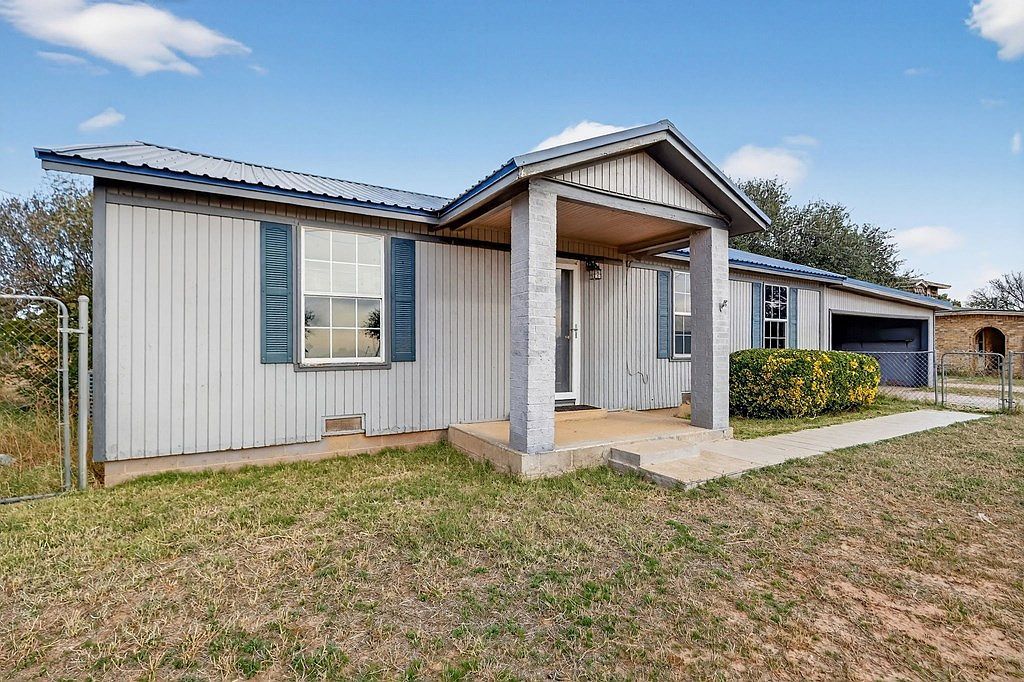 1912 W County Road 130 Midland, TX 79706 - Thumbnail 3