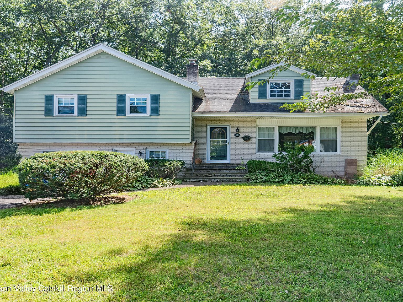 513 Roberts Ct Hurley, NY 12443 - Thumbnail 3