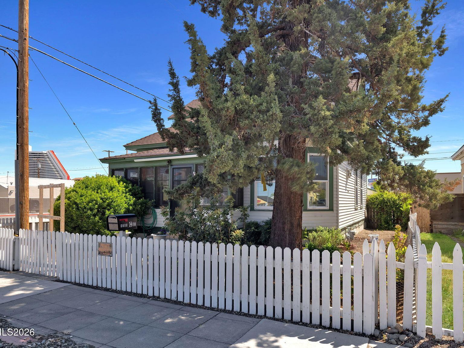 1701 C St Sparks, NV 89431 - Thumbnail 3