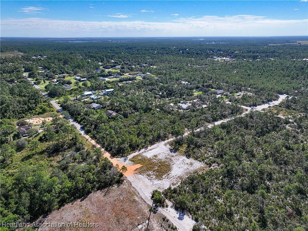 2127 Flower Ter Sebring, FL 33875 - Thumbnail 3