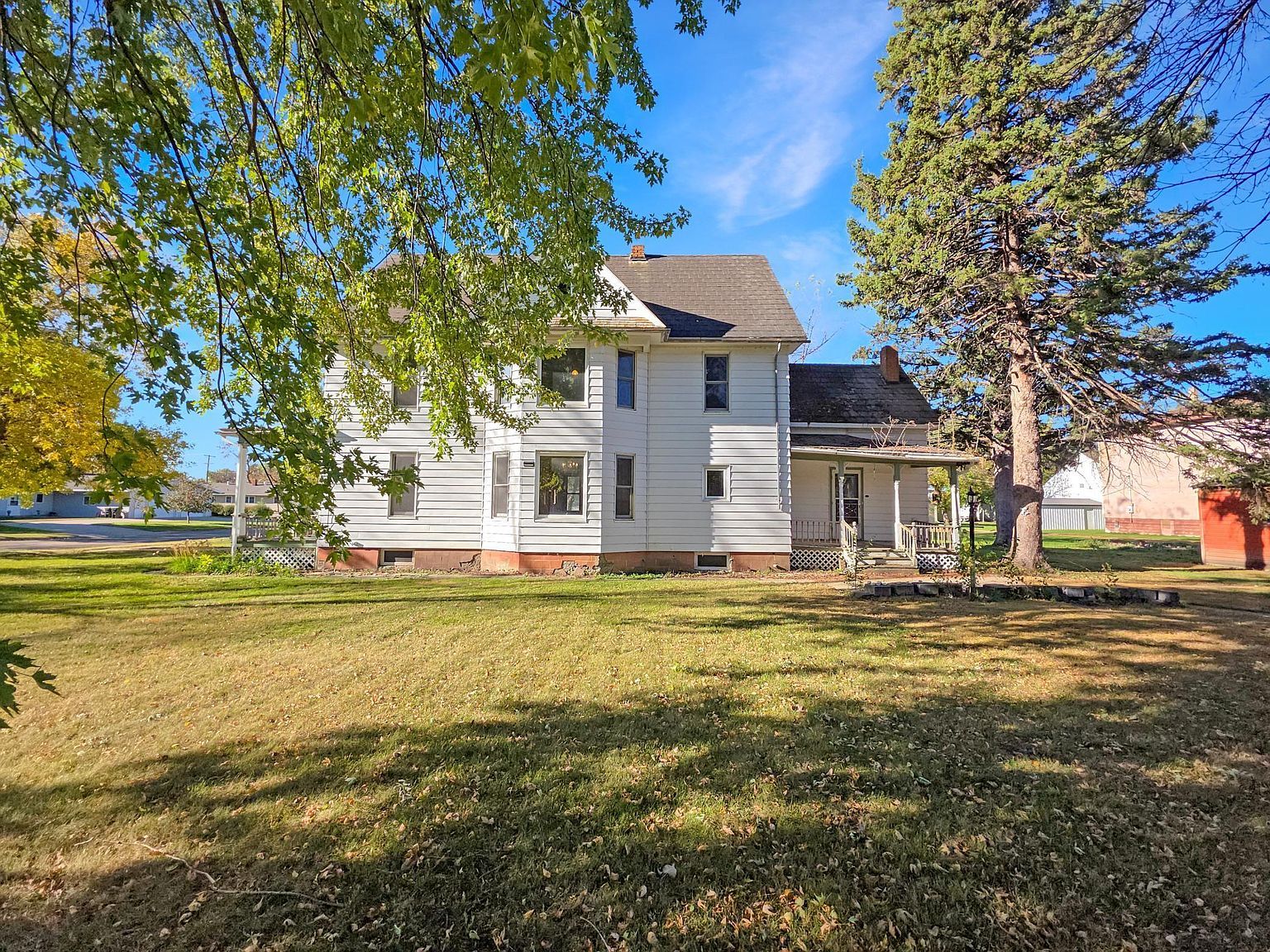 205 3rd St E Herman, MN 56248 - Thumbnail 3
