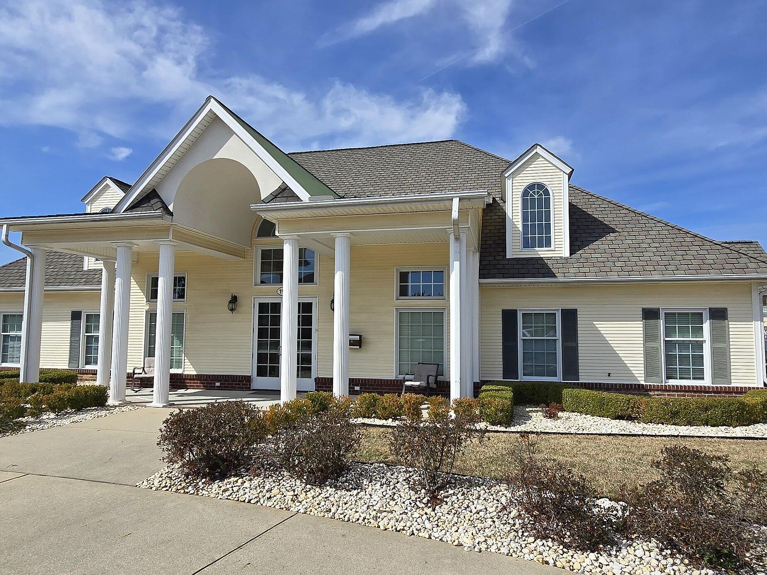 1924 Tara Ct APT 101 Greenville, NC 27858 - Thumbnail 3