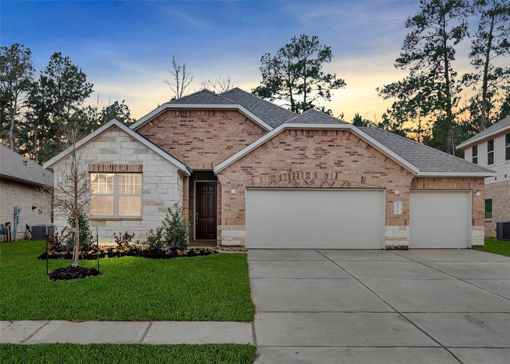 14219 Volcano Perch Drive, Conroe, TX, 77384 - Thumbnail 2