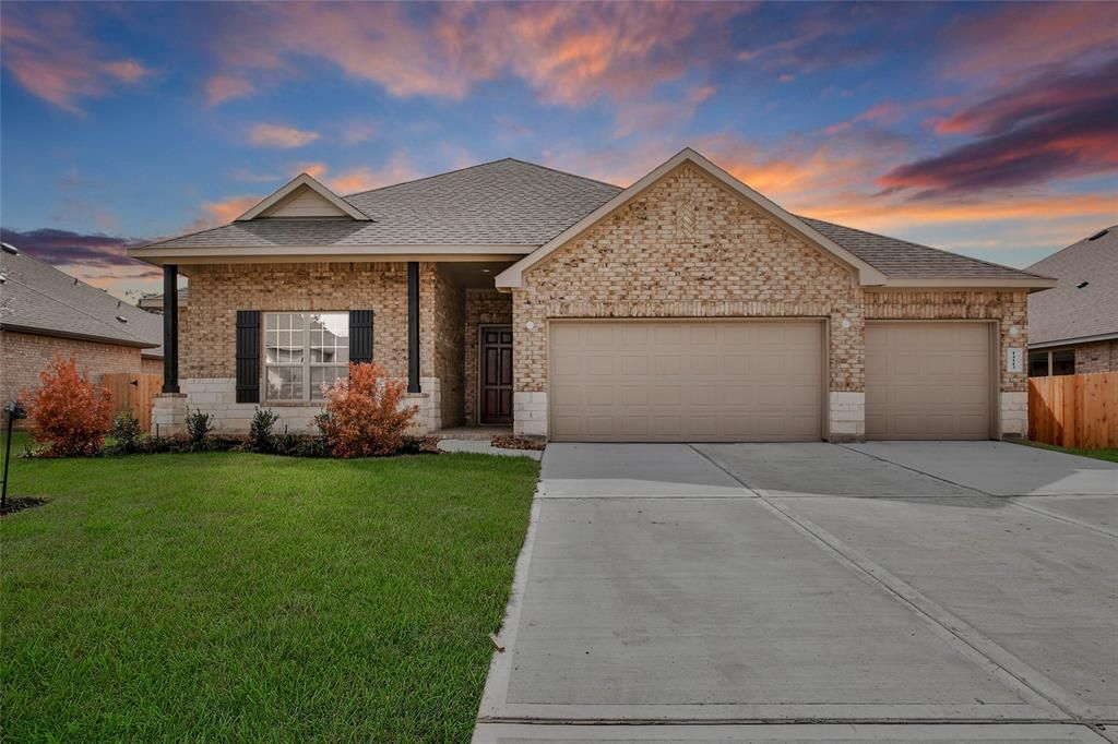 14209 Castolon Court, Conroe, TX, USA, 77384 - Thumbnail 2