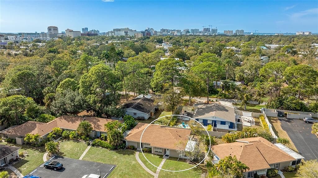 659 N Jefferson Ave #659 Sarasota, FL 34237 - Thumbnail 3